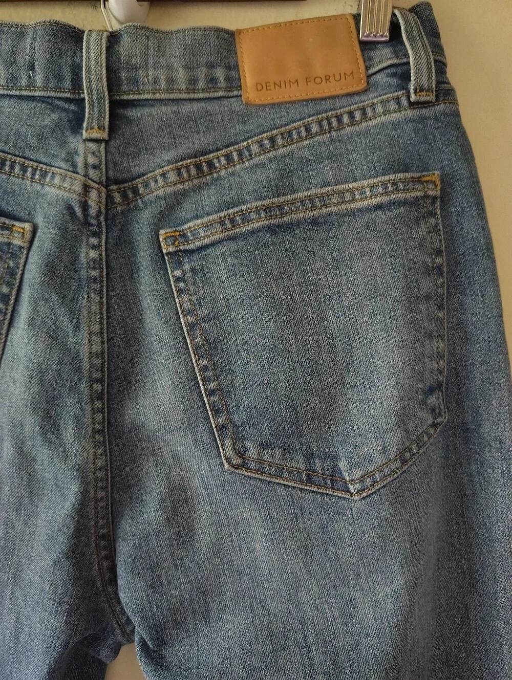 Aritzia Denim Forum 90s Hi-Rise Drainpipe Slim Jeans 28 Button Fly Straight